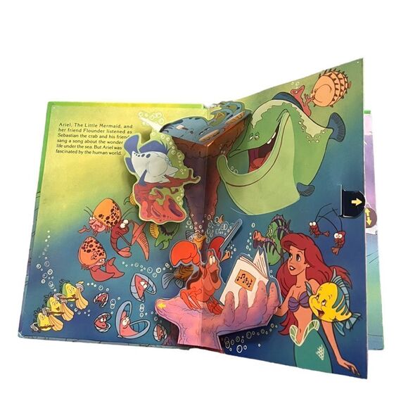 DISNEYS THE LITTLE MERMAID POP-UP BOOK 1991 First Edition - Picture 2 of 6